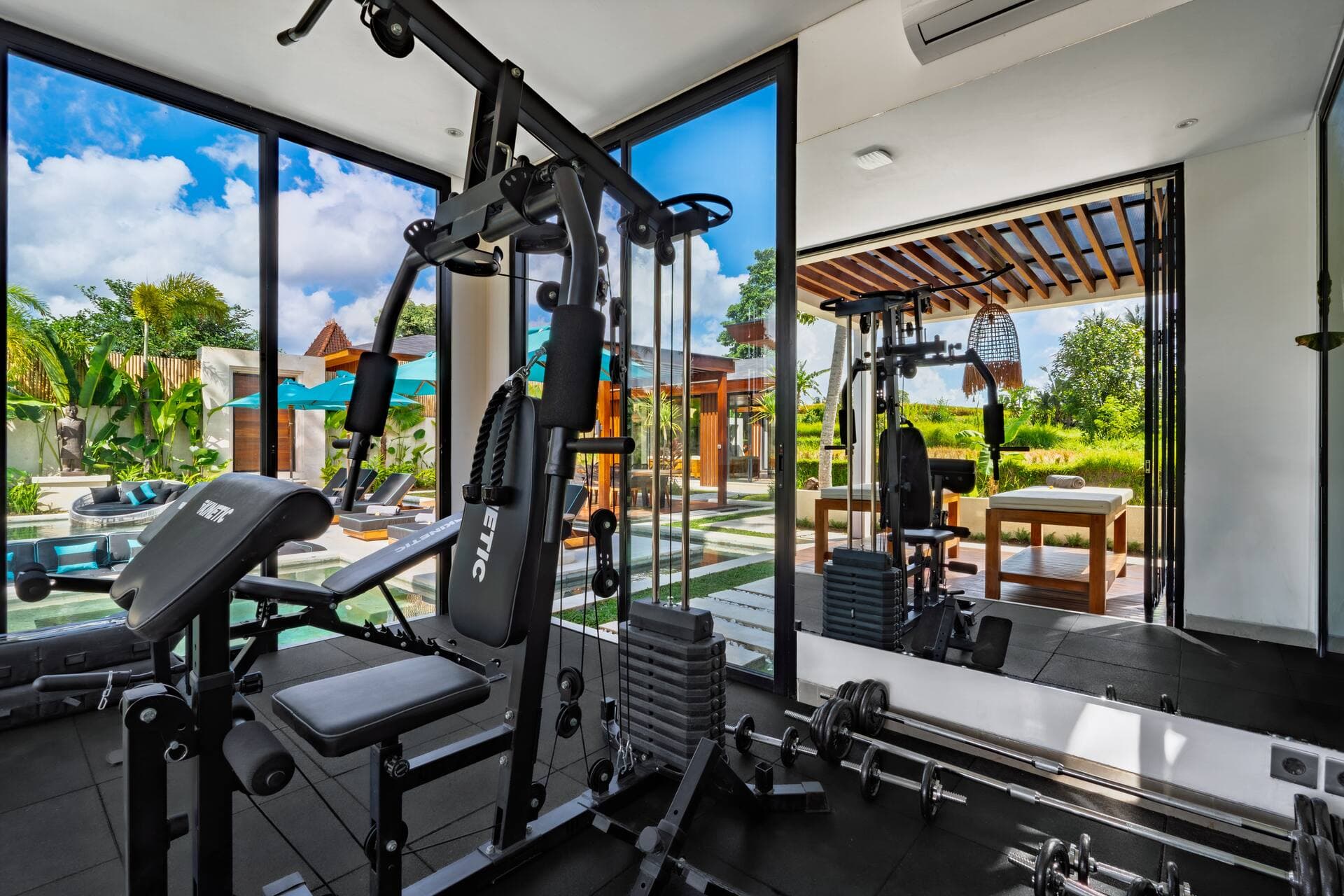 Villa Maia : 4BR Pool, Bathtub & Gym Ubud — photo 4