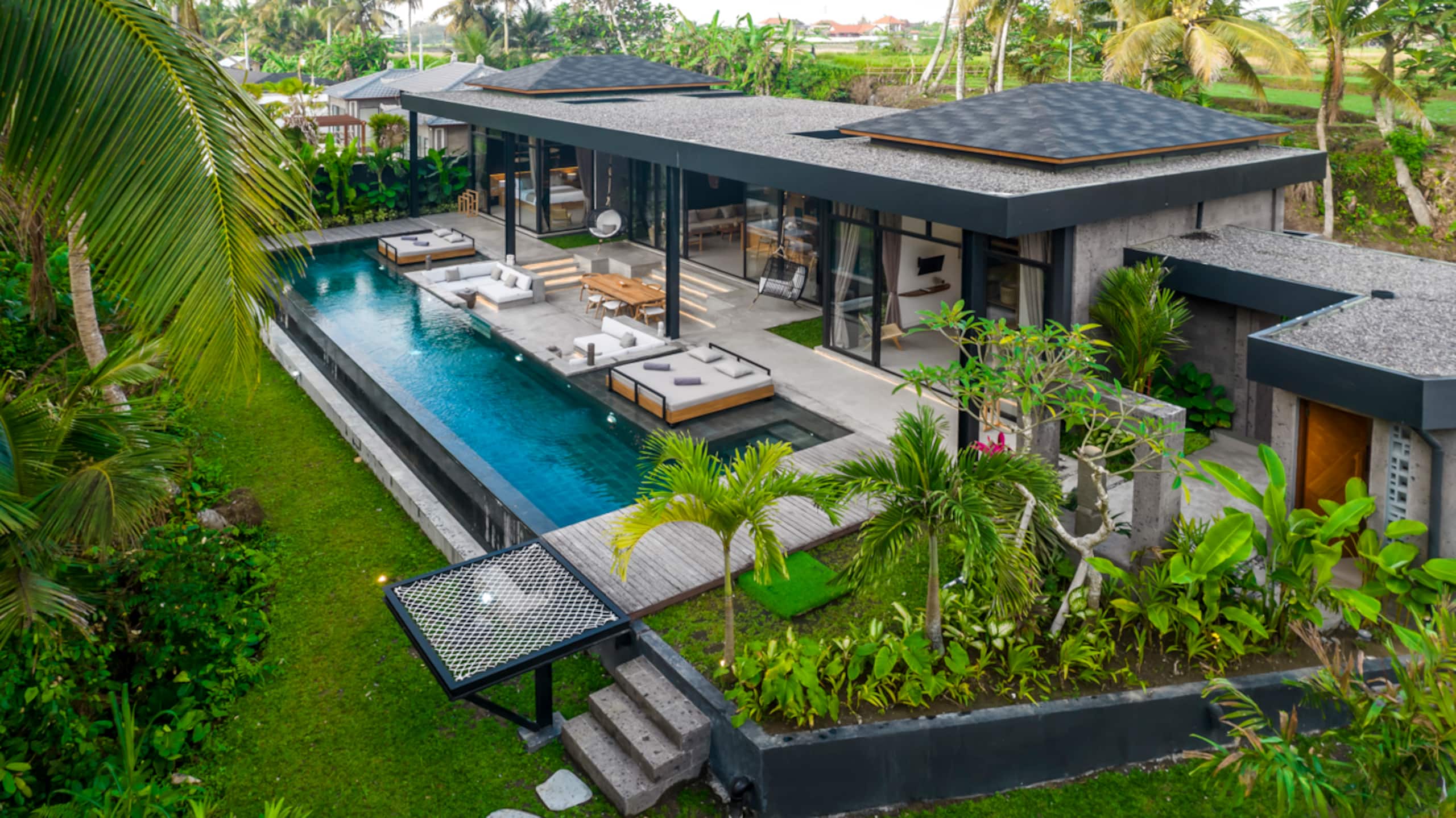 Homala 2BR Cliffside Luxury Villa w/ Infinity Pool — photo 1